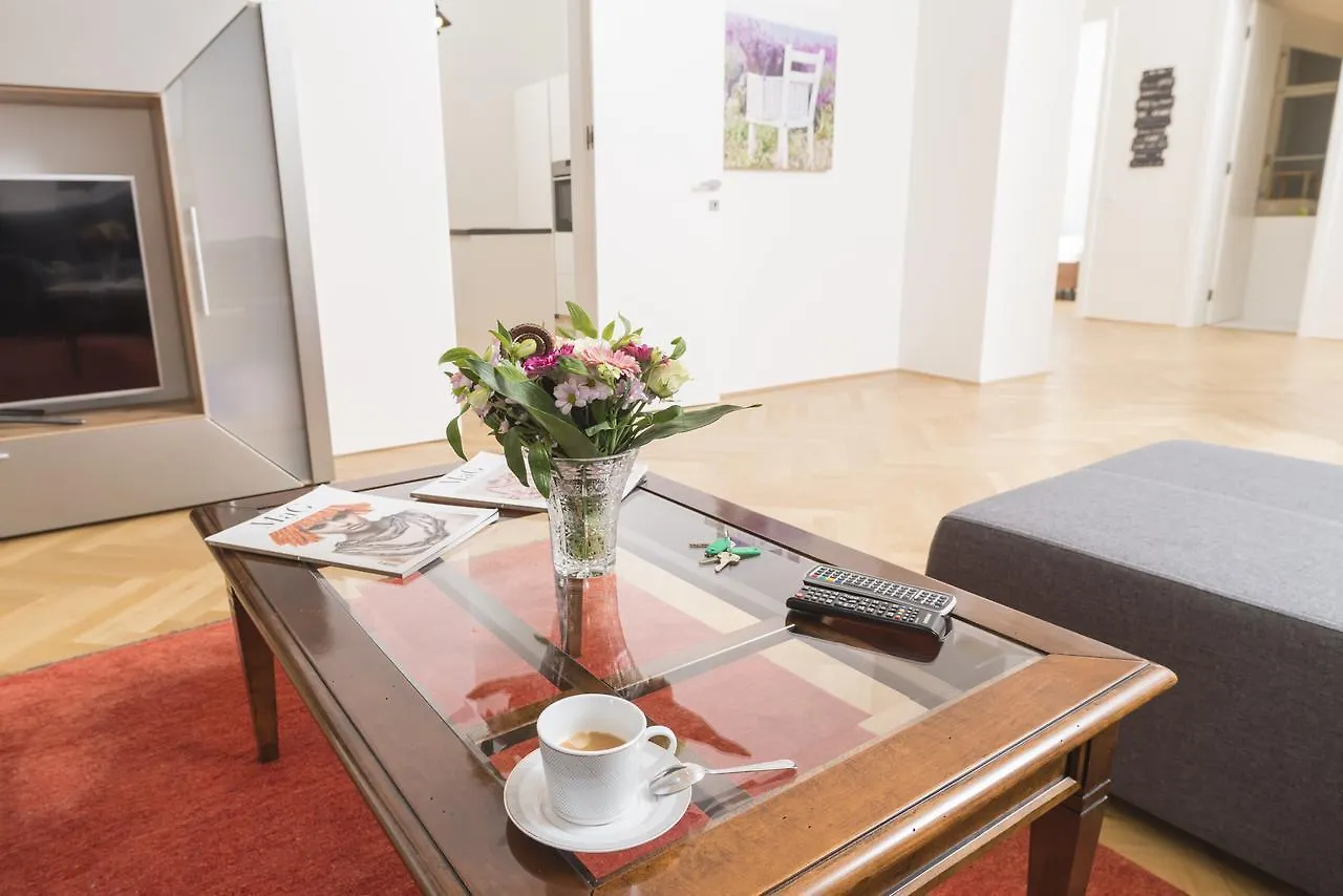 Seilergasse De Luxe Apartment By Welcome2Wiedeń